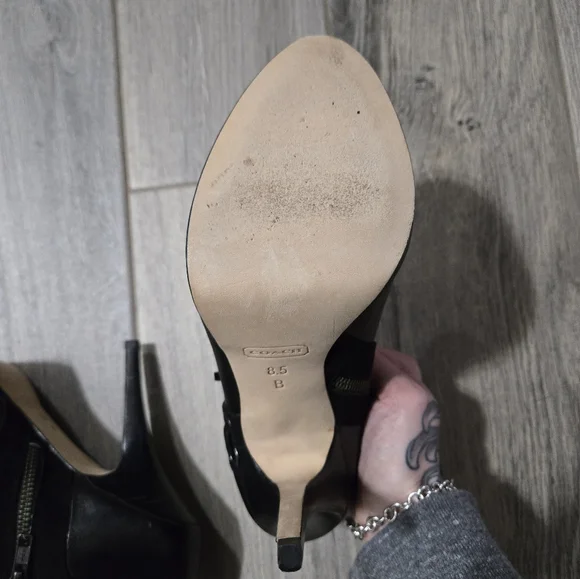 Coach Beatrice low ankle bootie heels,  size 8.5 women's - Picture 10 of 15